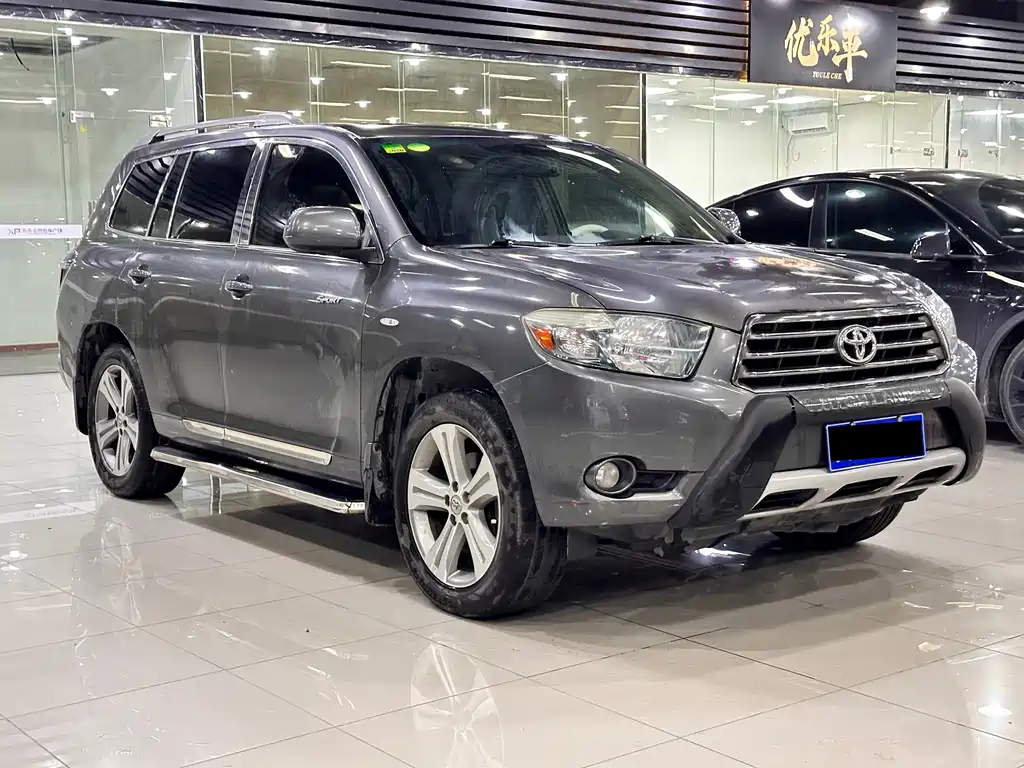 Highlander 2.7 L 2 WD 7-seat Luxury