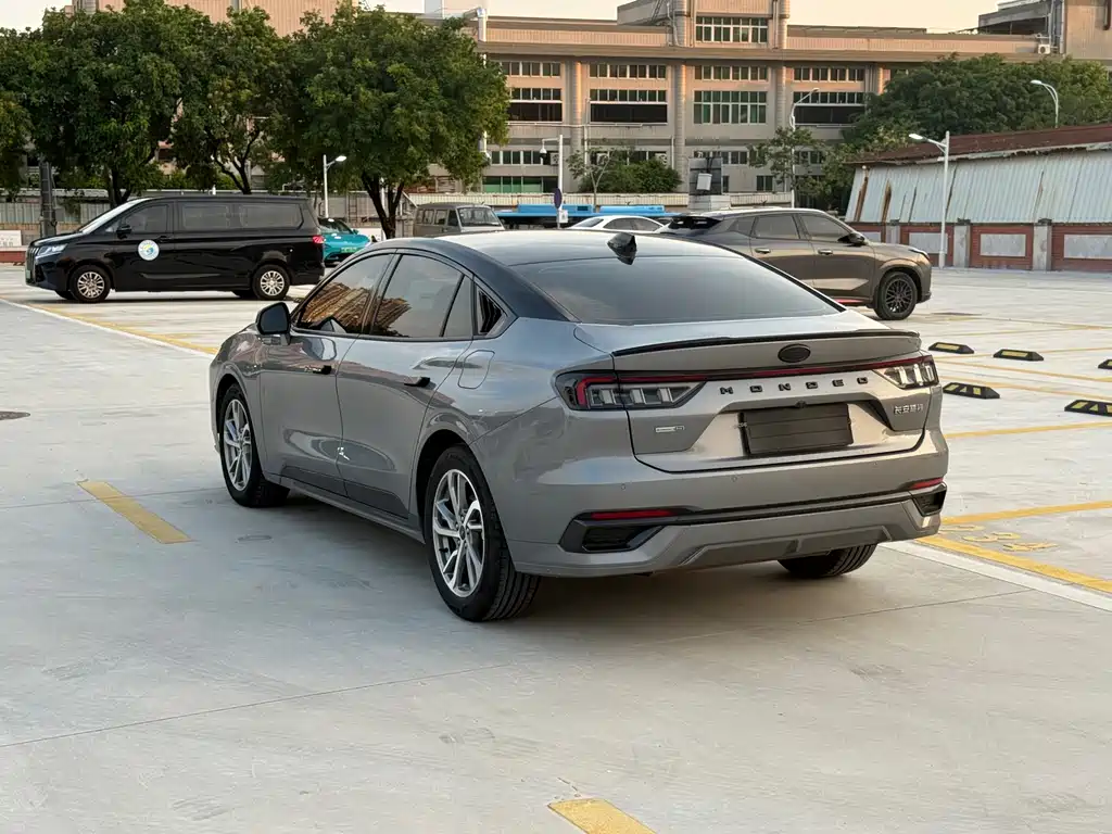 Mondeo Facelift EcoBoost 245 Luxury