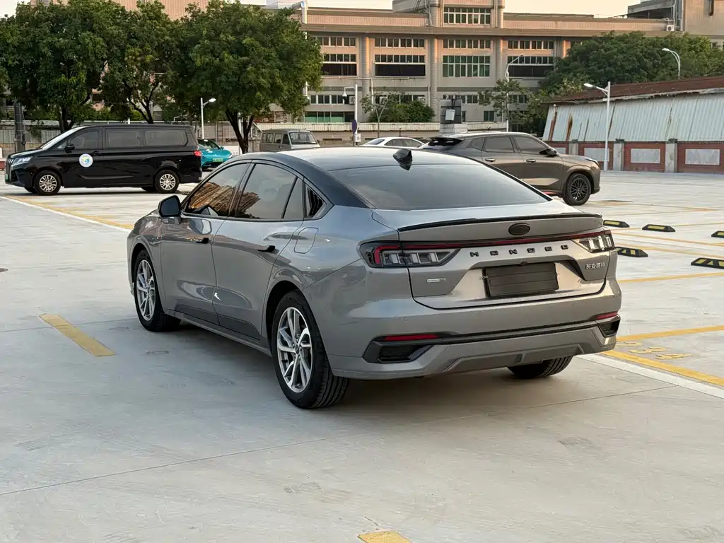 Mondeo Facelift EcoBoost 245 Luxury