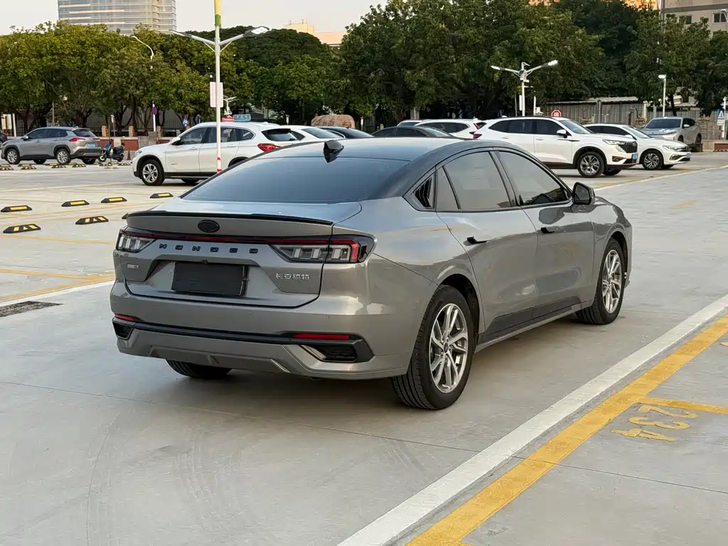 Mondeo Facelift EcoBoost 245 Luxury