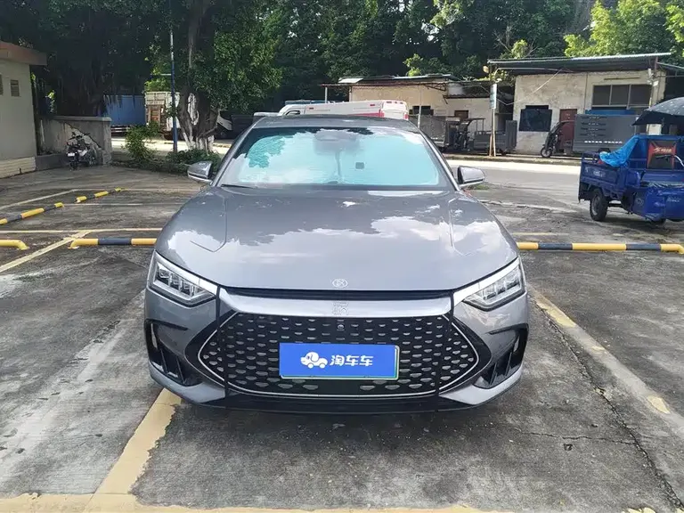 BYD Han DM-i Glory 121 KM Honored