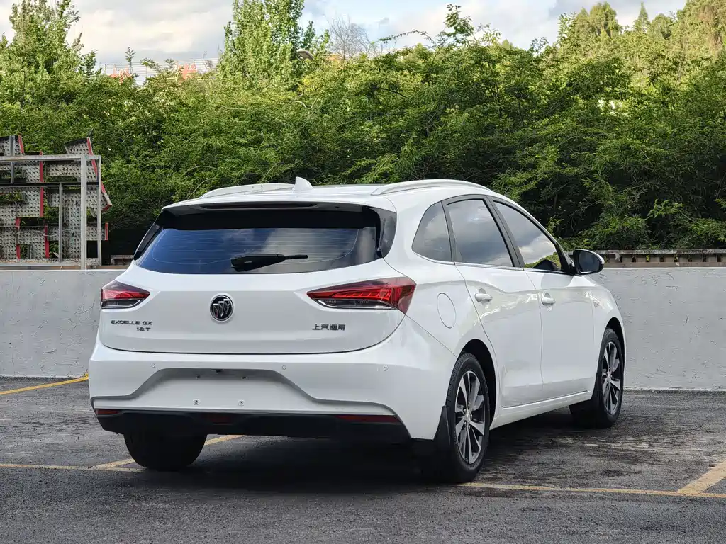 Excelle GX 18 T Auto Connected Elite CN-VI