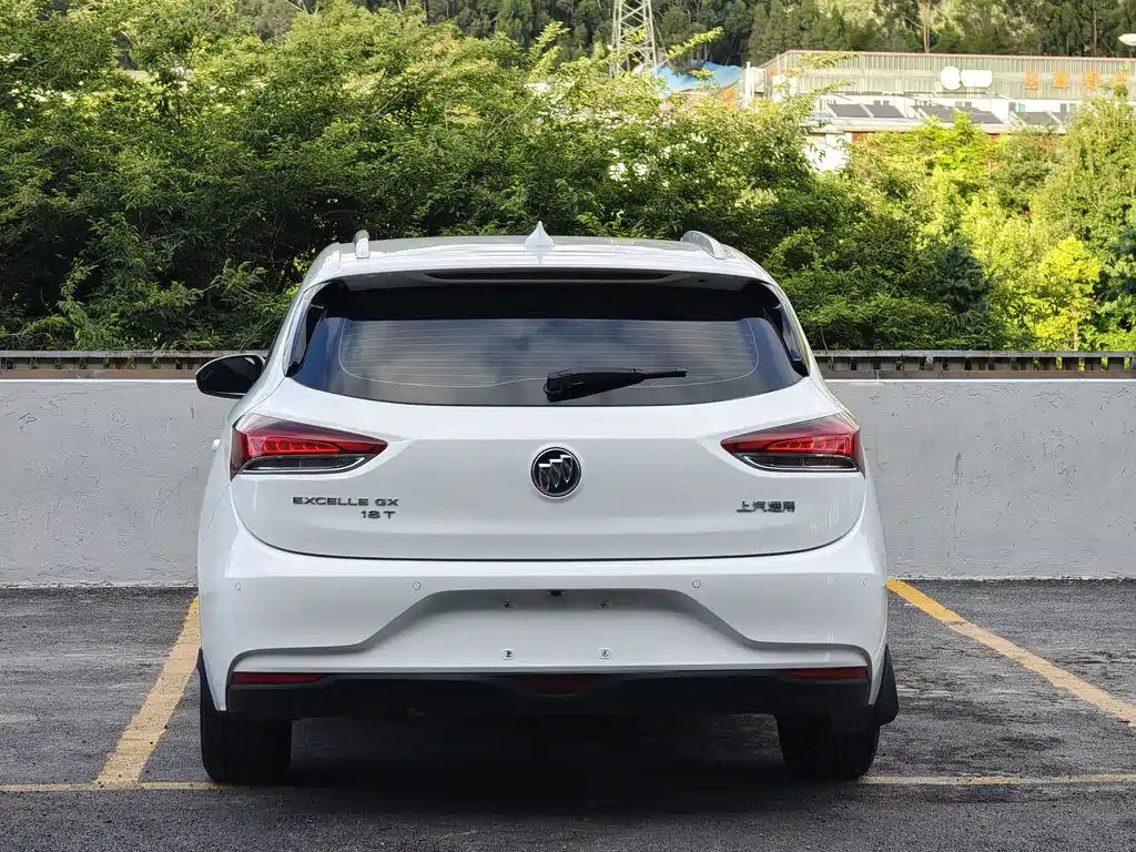 Excelle GX 18 T Auto Connected Elite CN-VI