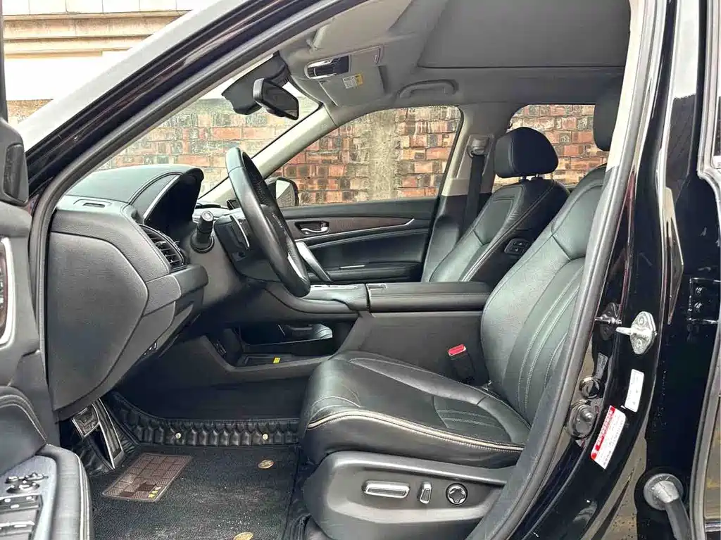 Avancier 370 TURBO 4 WD Premium