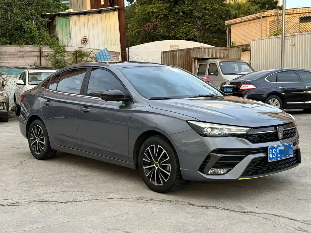 Roewe i5 1.5 L CVT Diamond