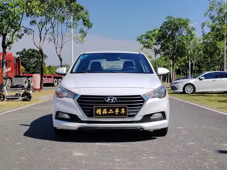 Hyundai Verna 1.4 L Auto Cool GLS