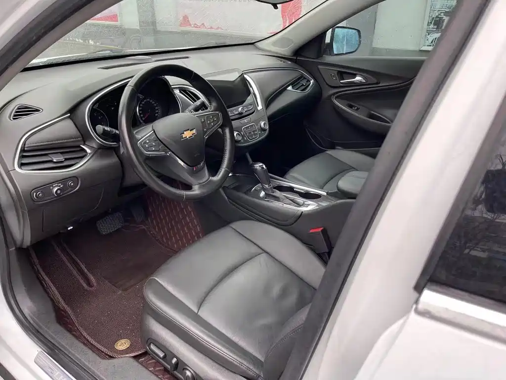 Malibu XL 535 T CVT Sharp Dynamic