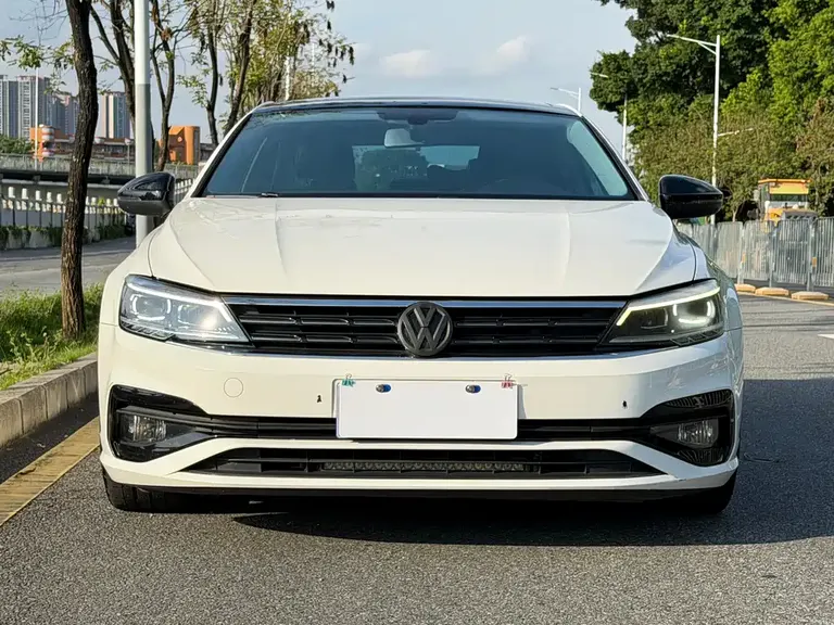 Volkswagen Lamando 280 TSI DSG Comfort CN-VI