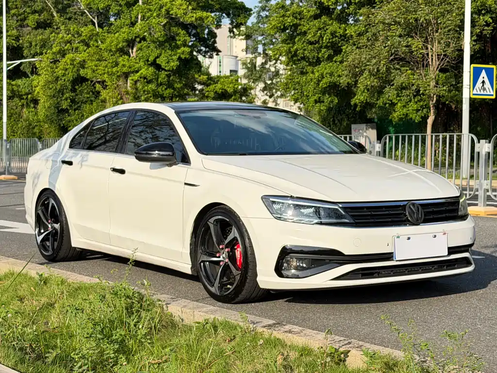 Lamando 280 TSI DSG Comfort CN-VI