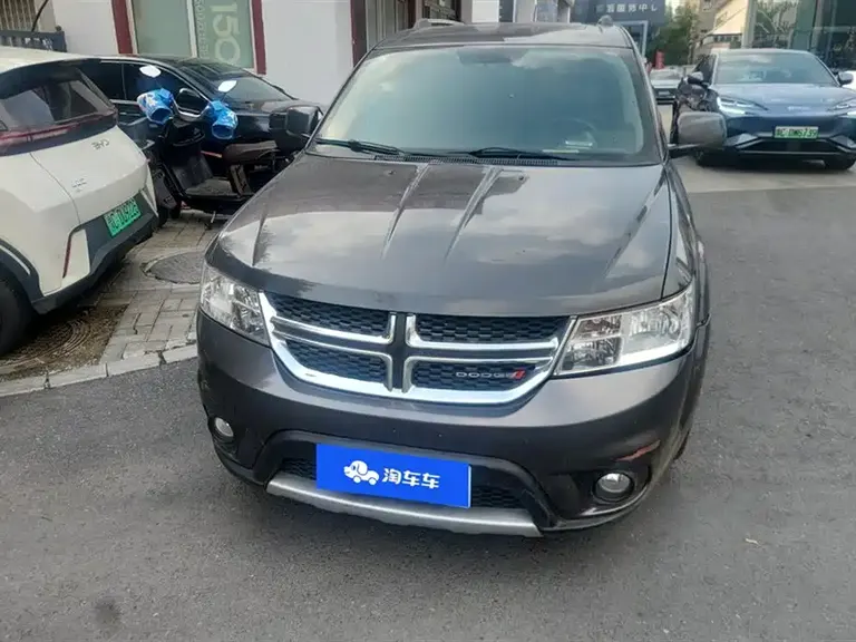 Dodge Journey 2.4 L 2 WD Wagon