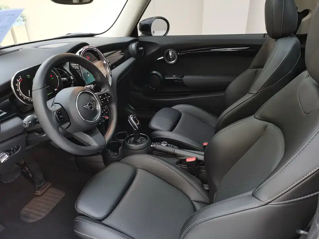 MINI 1.5 T COOPER Classic