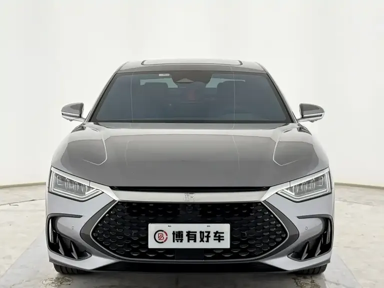 BYD Han DM-i Champion 121 KM Honored