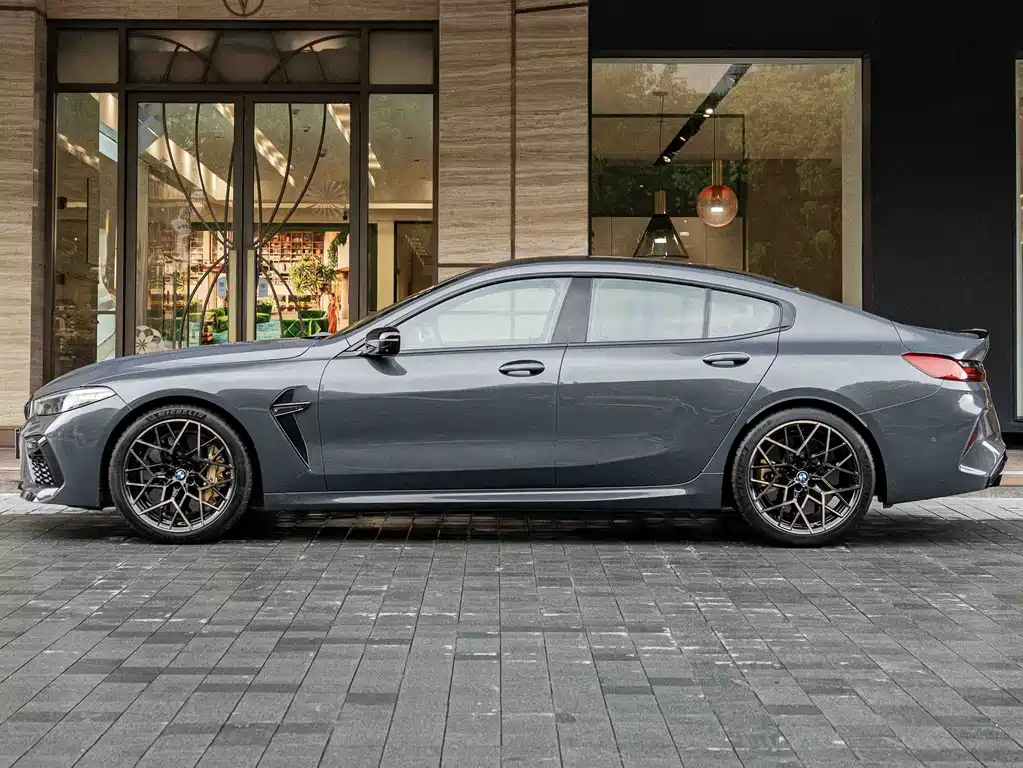 BMW M8 M8 4-door Coupe Thunder