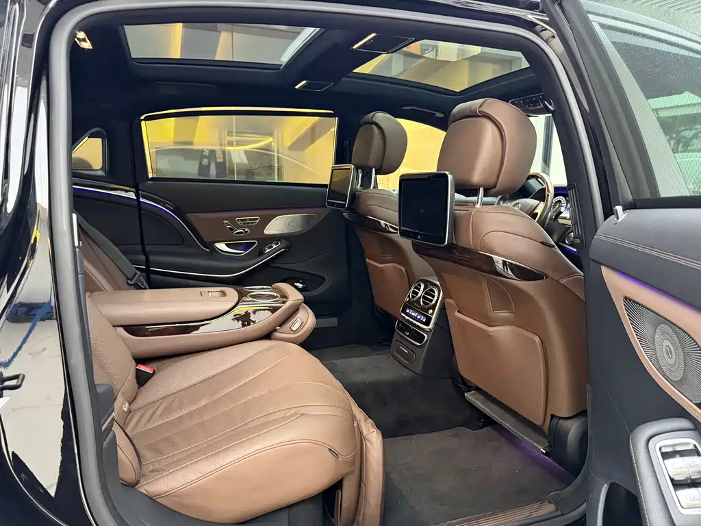 Maybach S-Class S 400 4 MATIC