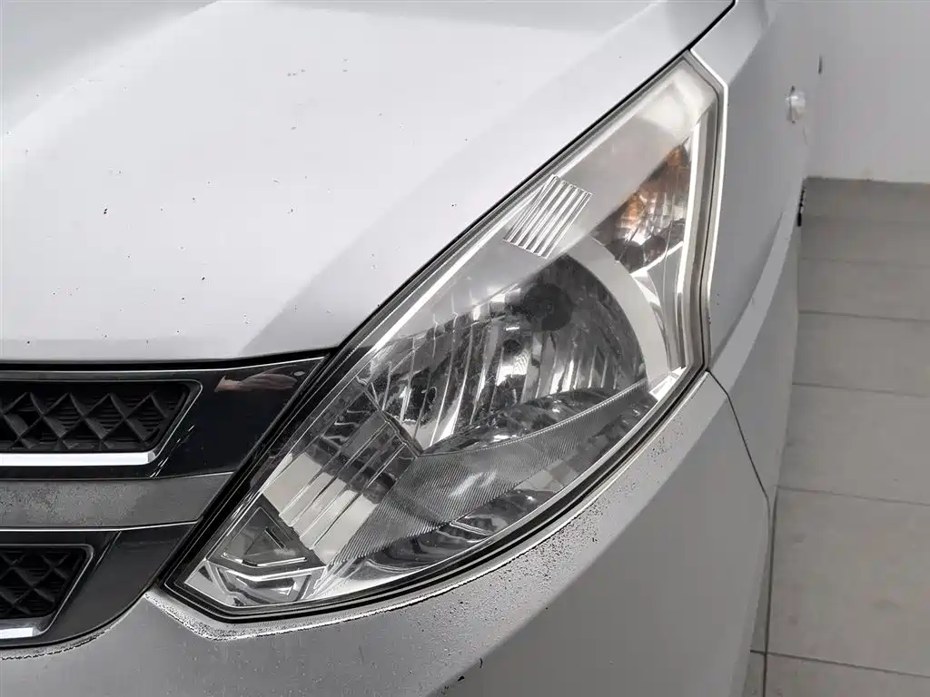 Wuling Rongguang V 1.5 L Standard