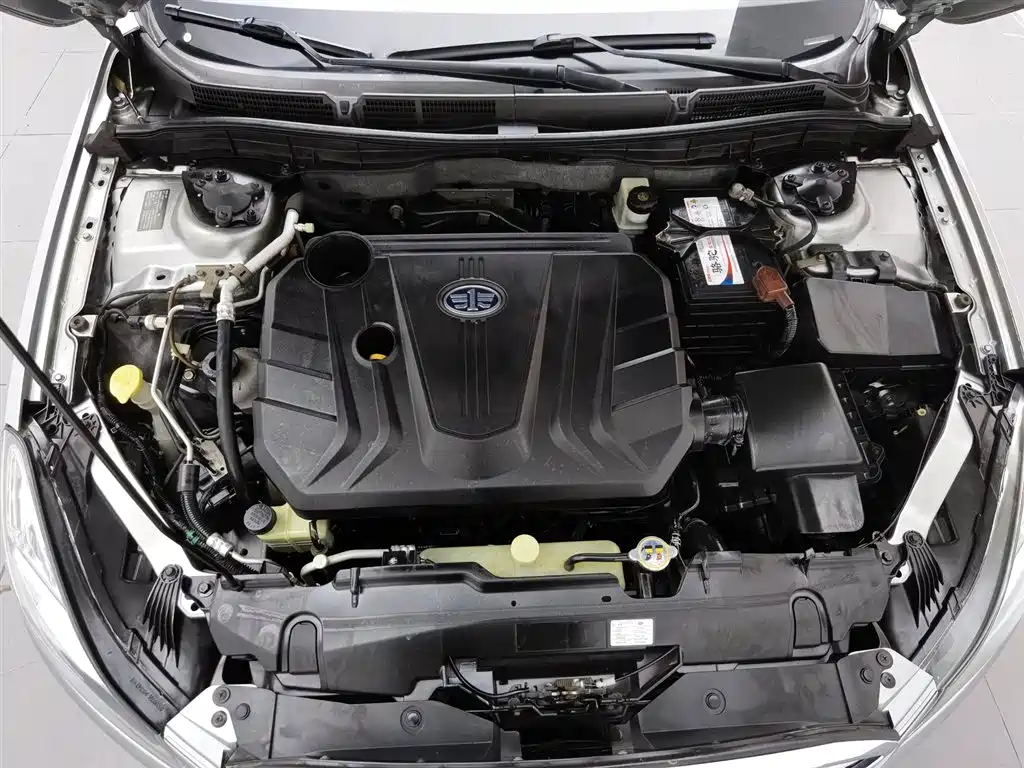Besturn B70 2.0 L Auto Luxury