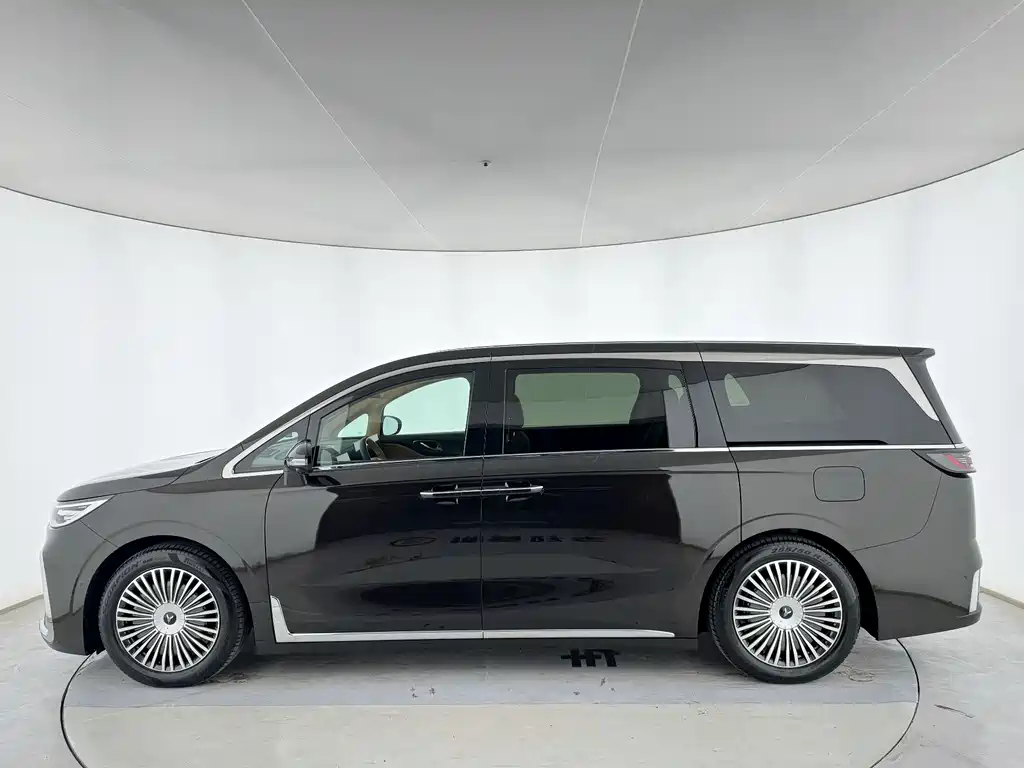 Voyah Dreamer PHEV 4 WD Flagship Kunpeng