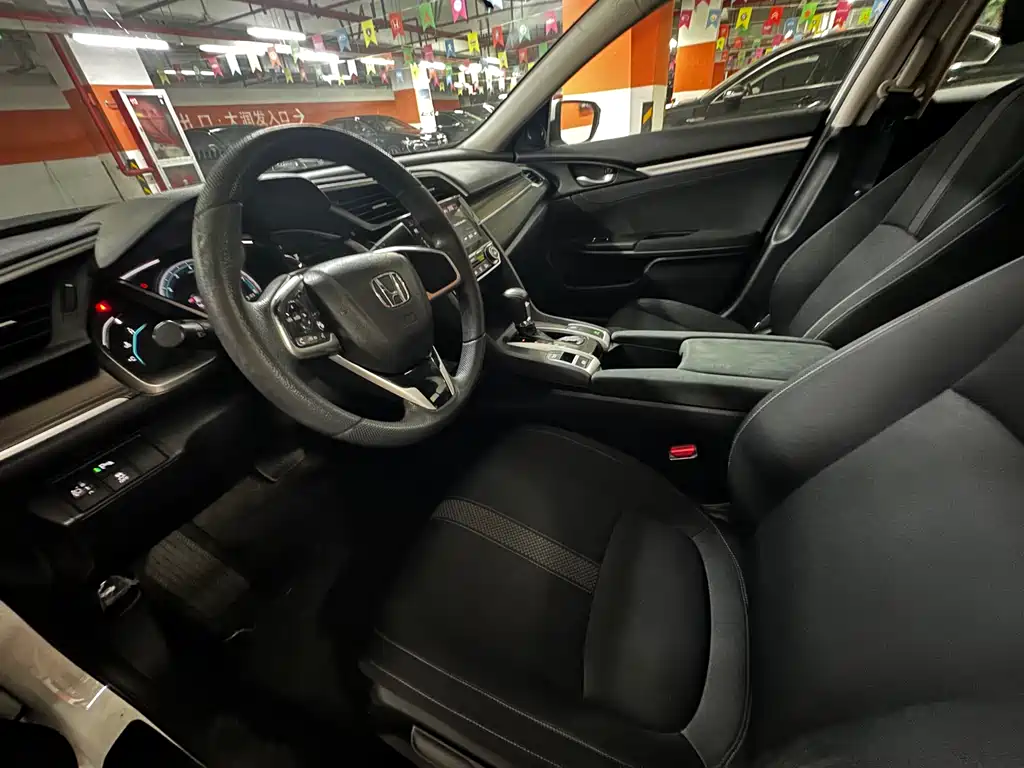 Civic 220 TURBO CVT Power Motion CN-V
