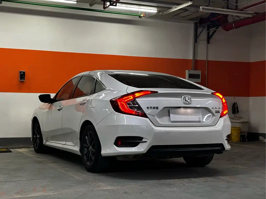 Civic 220 TURBO CVT Power Motion CN-V