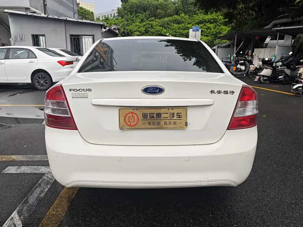 Focus Sedan Classic 1.8 L Auto Basic