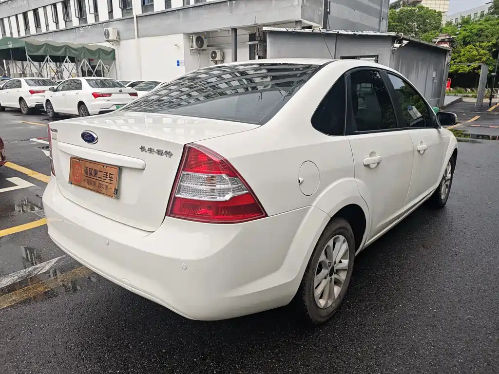 Focus Sedan Classic 1.8 L Auto Basic