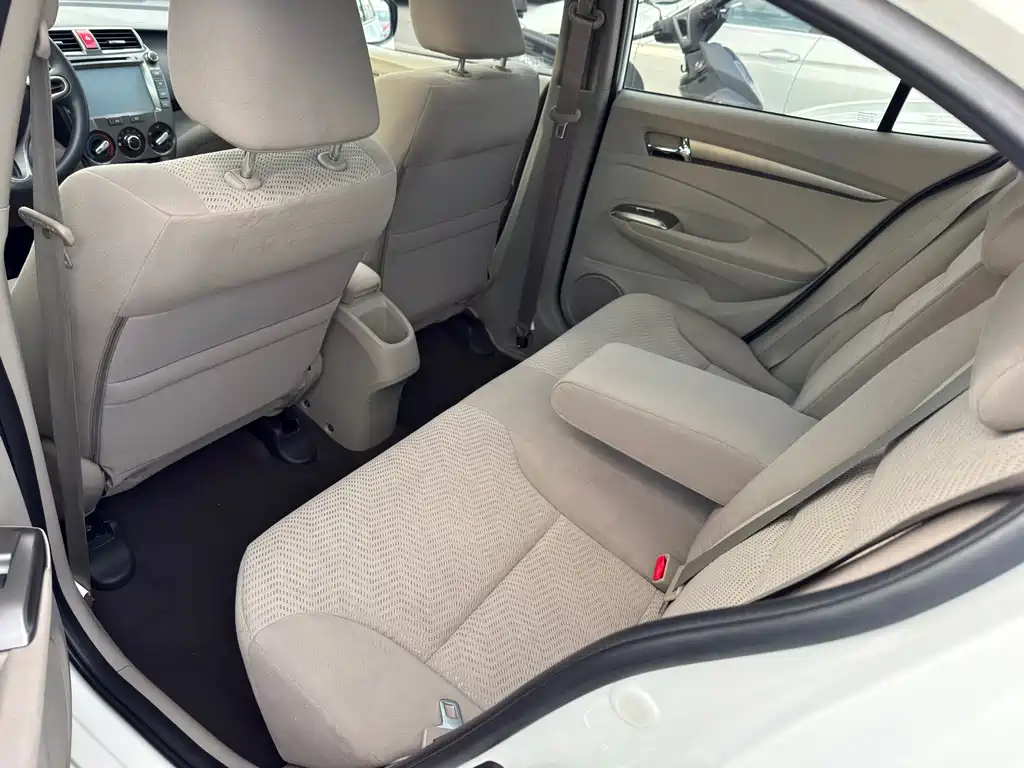 City Classic Style 1.5 L Auto Elite