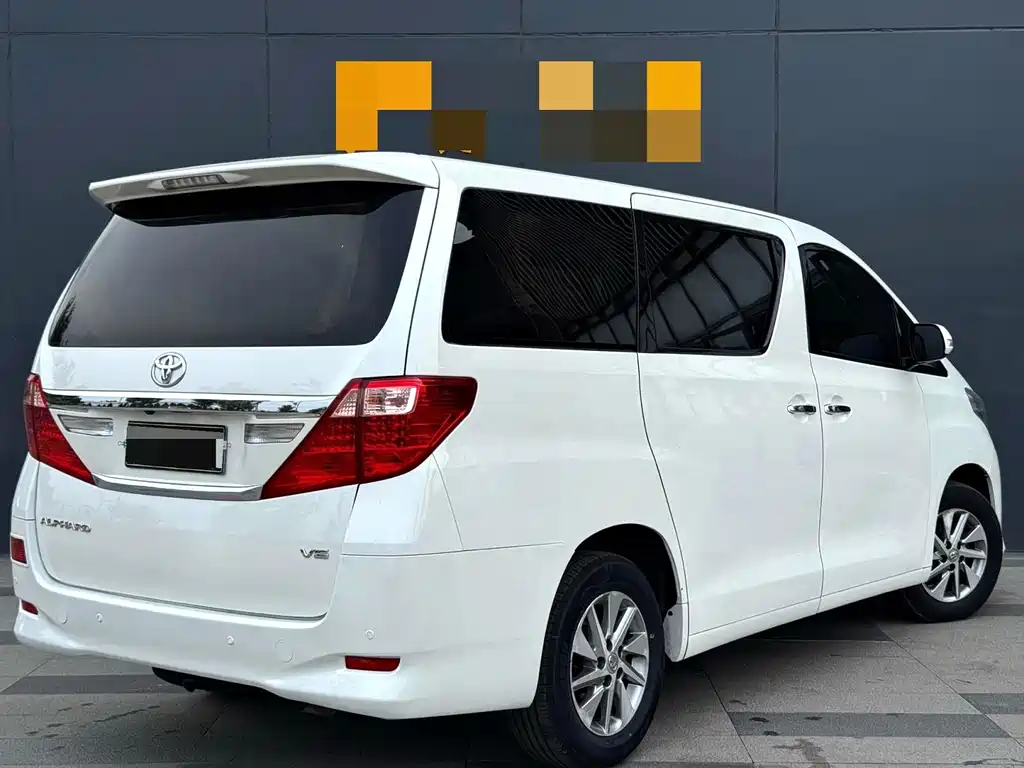 Alphard 3.5 L Luxury