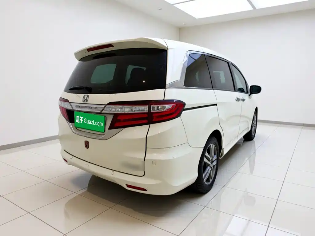 Odyssey 2.4 L Supreme