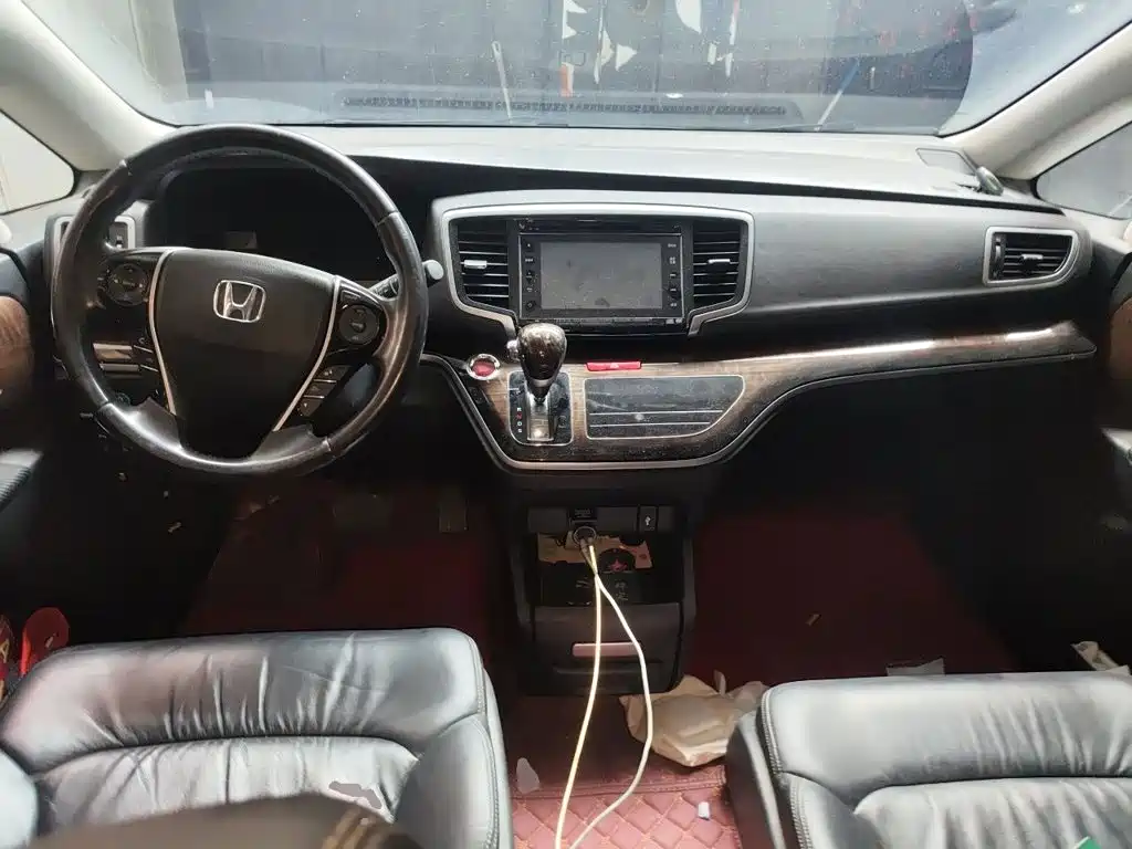 Odyssey 2.4 L Supreme