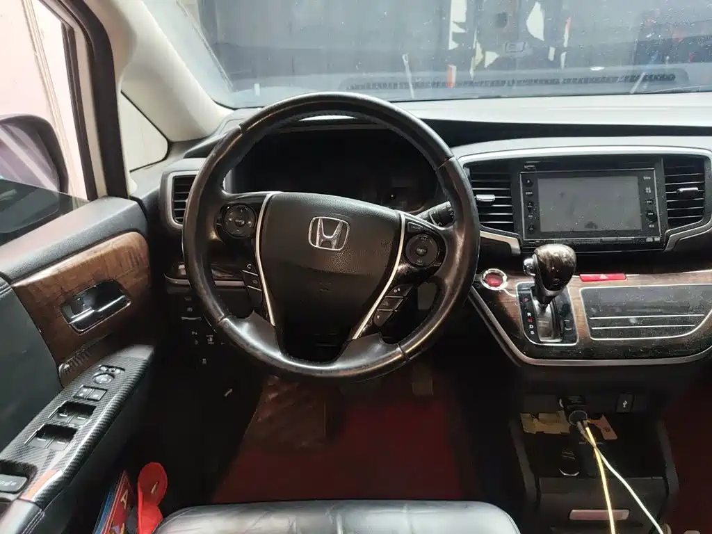 Odyssey 2.4 L Supreme