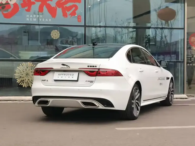 Jaguar XFL 2.0 T P300 4 WD Flagship Sport Gilt