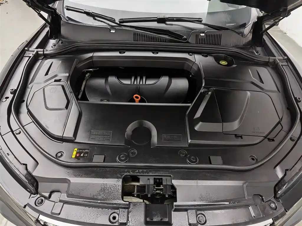 WEY VV5 1.5 T 2 WD Smart Pioneer