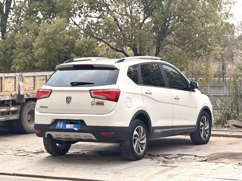 Baojun 560 1.8 L Manual Luxury