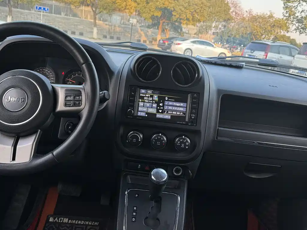 Patriot 2.4 L Sport