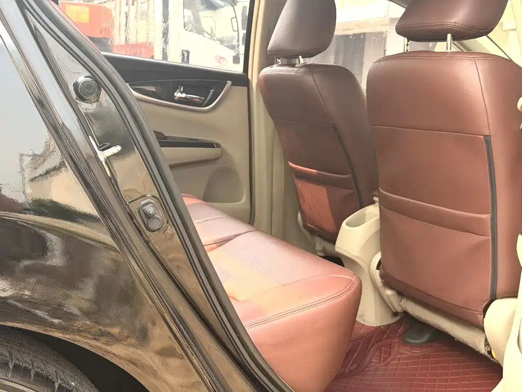 Crider 1.8 L Auto Luxury