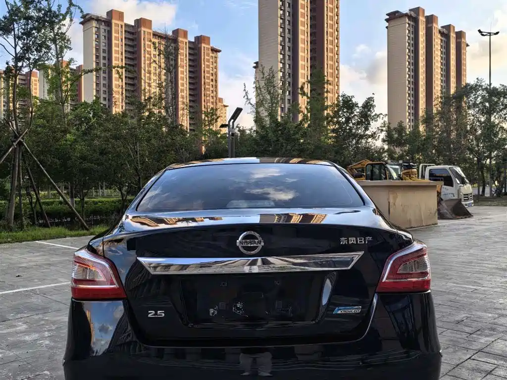 Teana 2.0 L XL Comfort