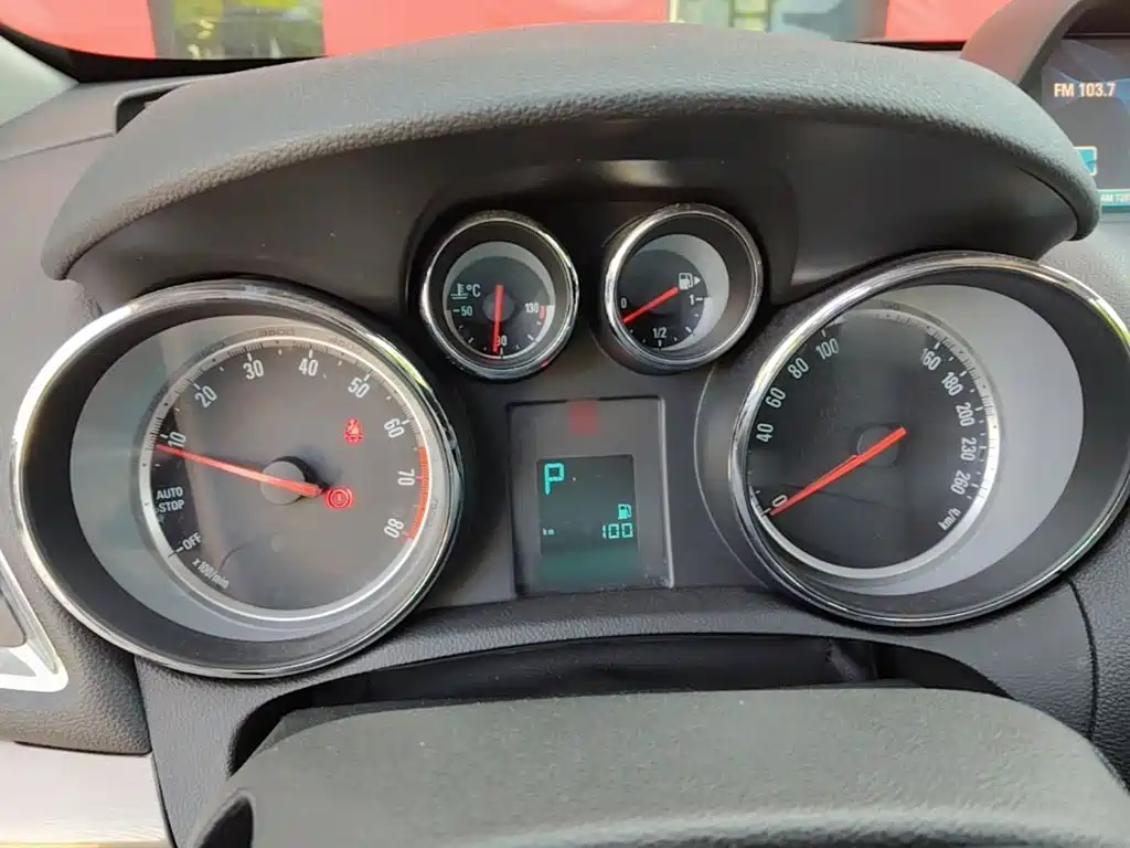 Encore 1.4 T Auto 2 WD Urban Leading