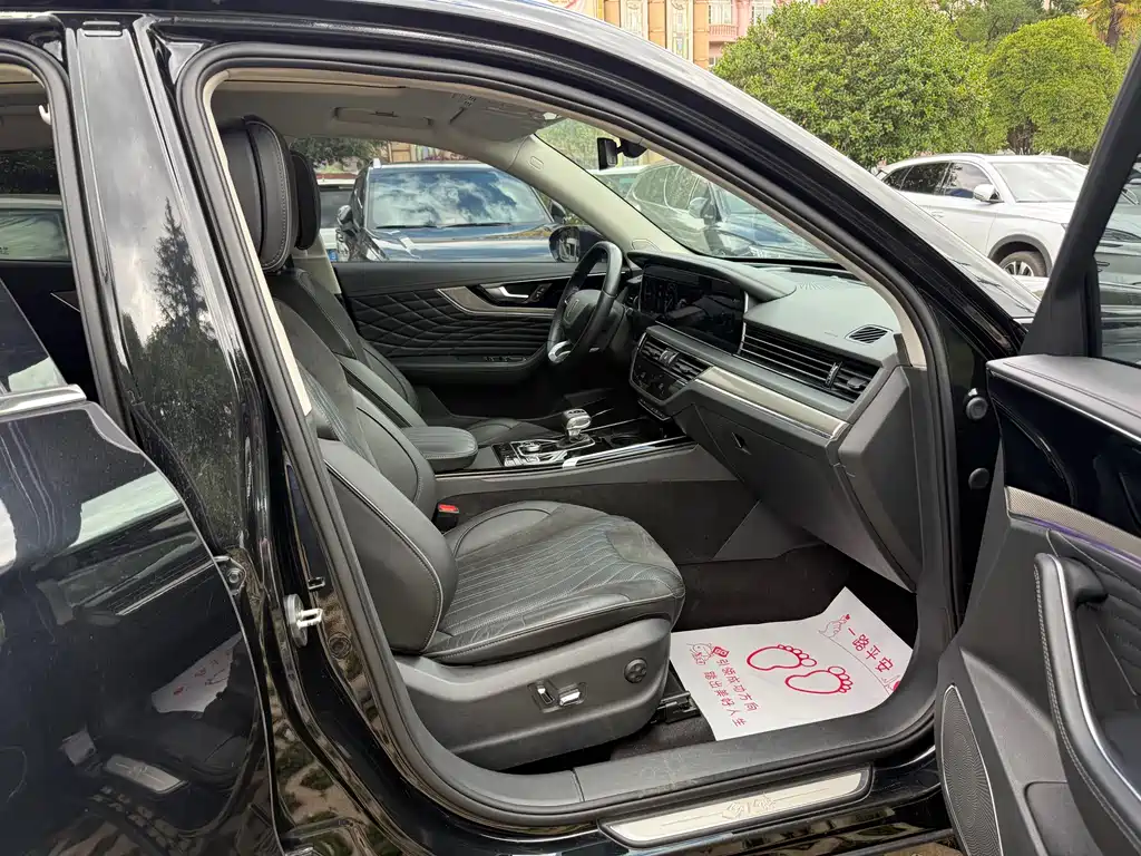 Hongqi HS5 Facelift 2.0 T Connected Flagship Enjoyment 4 WD