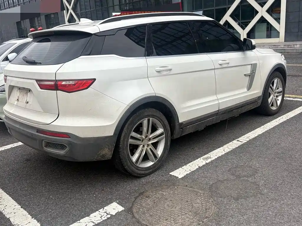 Zotye T700 1.8 T DCT Distinguished