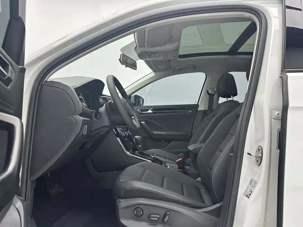 T-ROC 280 TSI DSG 2 WD Comfort Enjoyment PLUS
