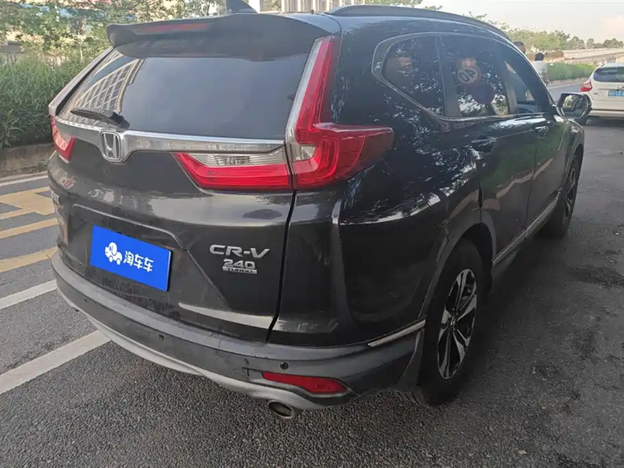 Honda CR-V 240 TURBO CVT 2 WD Comfort