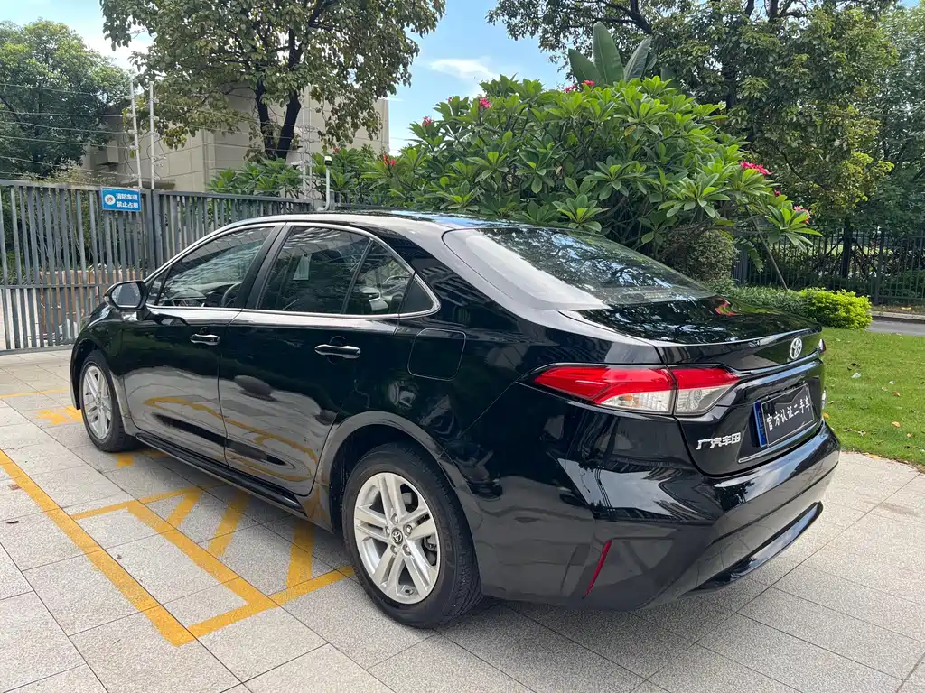 Levin Dual Engine 1.8 H E-CVT Luxury CN-V