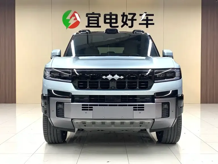 Fangchengbao Leopard 8 Brave Flagship 7-seat