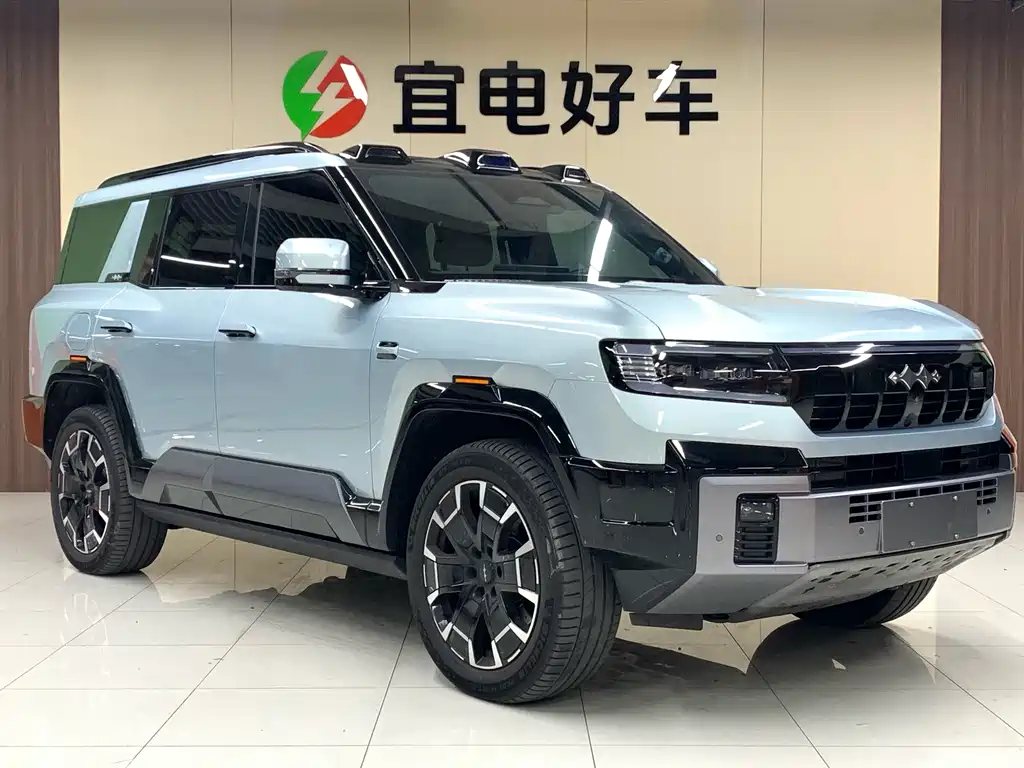 Leopard 8 Brave Flagship 7-seat