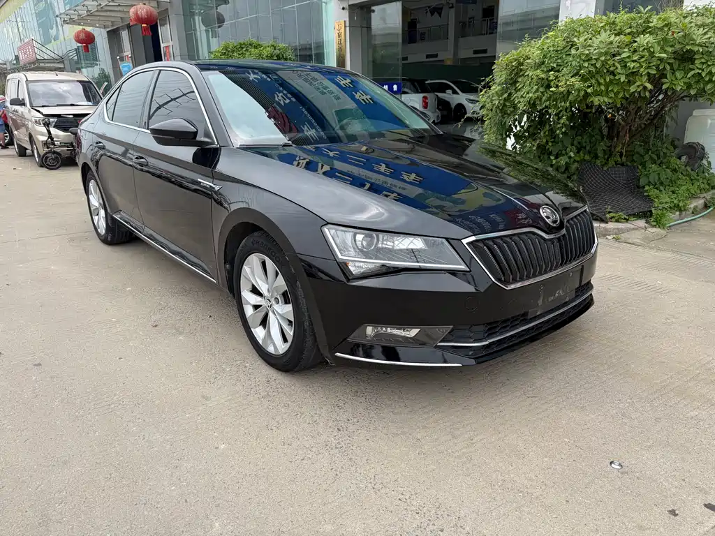 Superb TSI280 DSG Creation