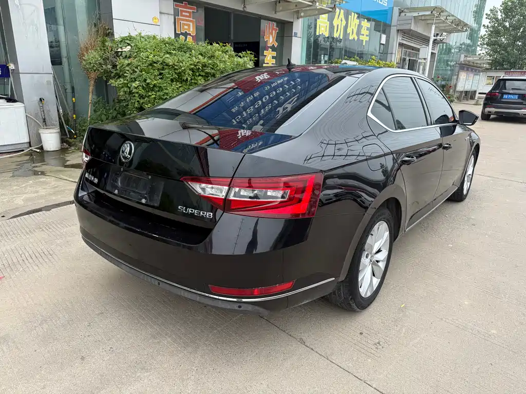 Superb TSI280 DSG Creation