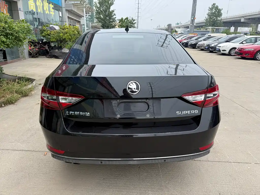 Superb TSI280 DSG Creation