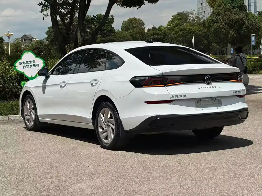 Lamando Lamando L 280 TSI DSG Spicy Cool
