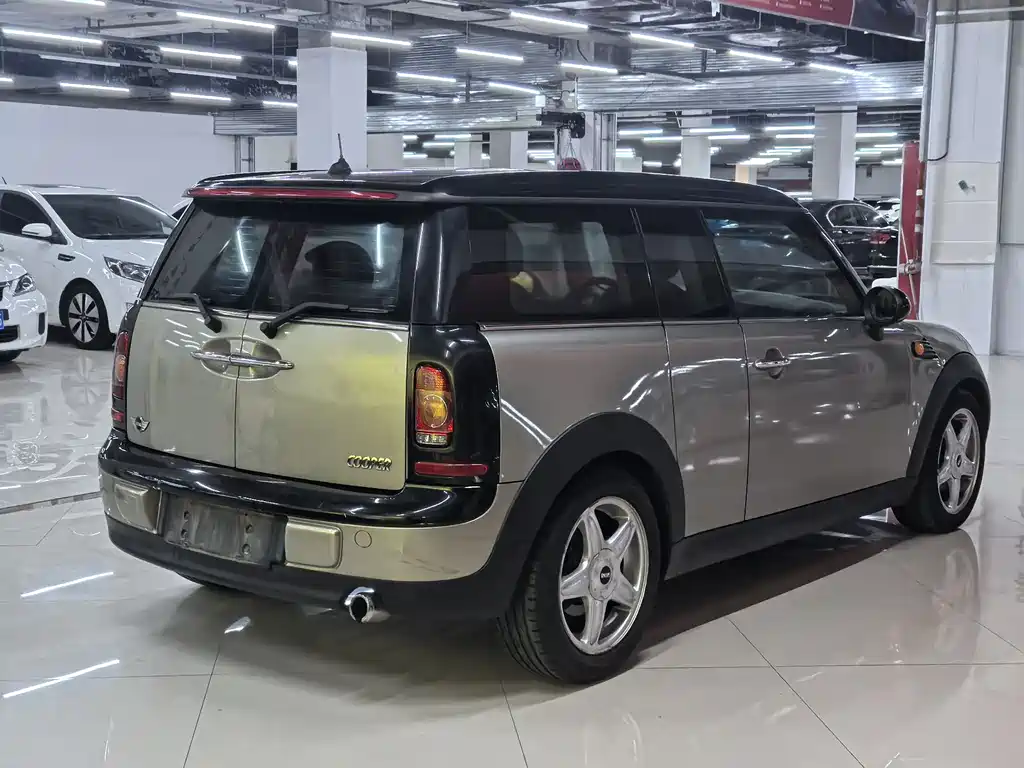 MINI CLUBMAN 1.6 L COOPER Cheer