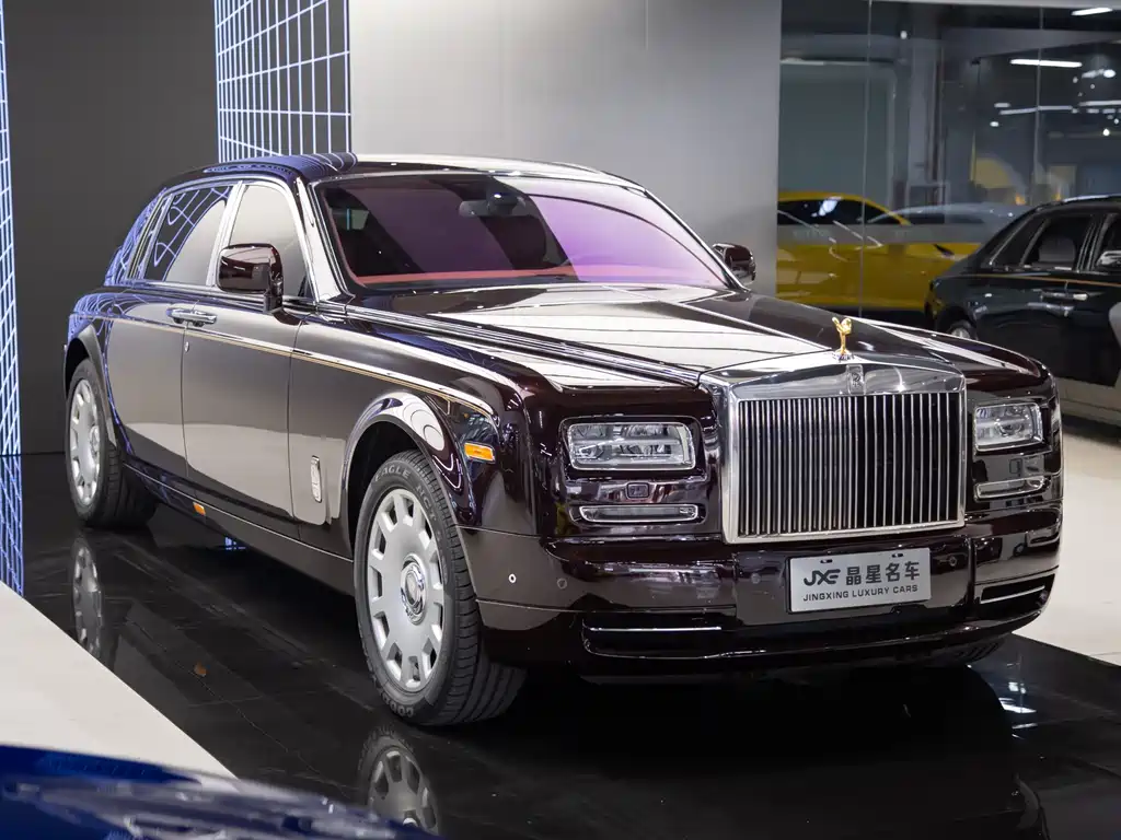 Phantom 6.7 L Extended EWB